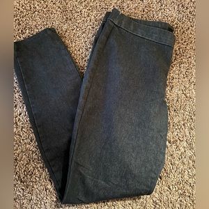 Womens express jeggings (x2)